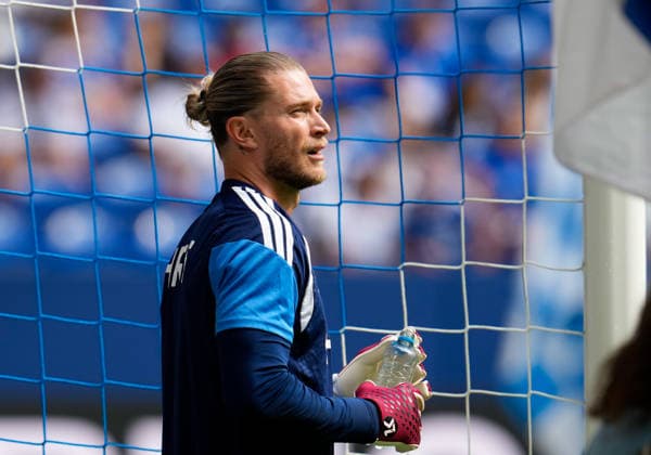 Loris Karius (FC Schalke 04, 1) waermt sich vor dem Spiel auf. GER, FC Schalke 04 vs Real Madrid CF, Freundschaftsspiel, Freundschaftspiel, 16.08.2026 DFL REGULATIONS PROHIBIT ANY USE OF PHOTOGRAPHS AS IMAGE SEQUENCES AND OR QUASI-VIDEO GER, FC Schalke 04 vs Real Madrid CF, Freundschaftsspiel, Freundschaftspiel, 16.08.2026 Gelsenkirchen *** Loris Karius of FC Schalke 04, 1, warms up before the game in Germany, FC Schalke 04 vs. Real Madrid CF, Friendly Match, Friendly Match, August 16, 2026. DFL regulations prohibit any use of photographs as image sequences and or quasi-video. GER, FC Schalke 04 vs. Real Madrid CF, Friendly Match, Friendly Match, August 16, 2026, Gelsenkirchen Copyright: xEibner-Pressefoto ScottxColemanx EP_SCN