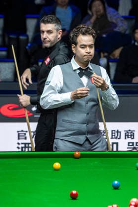 (260816) -- TAIYUAN, Aug. 16, 2026 -- Noppon Saengkham (R) of Thailand and Mark Selby of England compete during the final match at China Open 2026 snooker tournament in Taiyuan, north China s Shanxi Province, Aug. 16, 2026. ) (SP)CHINA-TAIYUAN-SNOOKER-CHINA OPEN-FINAL CaoxYang 