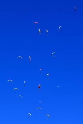 (260816) -- KRUSHEVO, Aug. 16, 2026 -- Participants compete during the 18th World Air Sports Federation (FAI) European Paragliding Championships in Krushevo, North Macedonia, Aug.16, 2026. The event is taking place from Aug. 8 to 19, bringing together 130 of Europe s top pilots. (Photo by Tomislav Georgiev Xinhua) (SP)NORTH MACEDONIA-KRUSHEVO-EUROPEAN PARAGLIDING CHAMPIONSHIPS LinxHao 