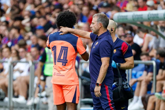 Karim Adeyemi FC Barcelona, Barca 14) und Hansi Flick (FC Barcelona, Trainer) , Schweiz, Fussball, Testspiel, 2026 2027, FC Basel vs. FC Barcelona, 16.08.2026, Basel Sankt Jakob Park Schweiz *** Karim Adeyemi, FC Barcelona, 14, and Hansi Flick, FC Barcelona coach, Switzerland, soccer, friendly match, 2026–2027, FC Basel vs. FC Barcelona, August 16, 2026, St. Jakob Park, Basel, Switzerland Copyright: xGrantxHubbsx