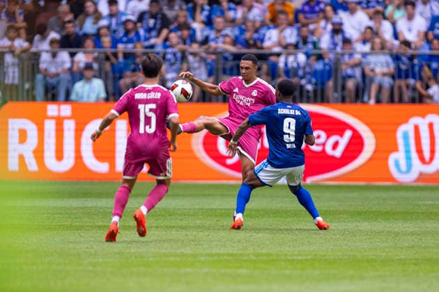 15.08.2026, Fussball, Testspiel FC Schalke 04 - Real Madrid CF. Trent Alexander-Arnold (Real Madrid CF). Gelsenkirchen Veltins Arena NRW Deutschland xRHR-FOTO DEx *** August 15, 2026, Soccer, Friendly Match: FC Schalke 04 vs. Real Madrid CF; Trent Alexander-Arnold, Real Madrid CF; Gelsenkirchen, Veltins Arena, North Rhine-Westphalia, Germany; xRHR; PHOTO: DEx Copyright: DennisxEwert RHR-FOTOx RHR-FOTO DE