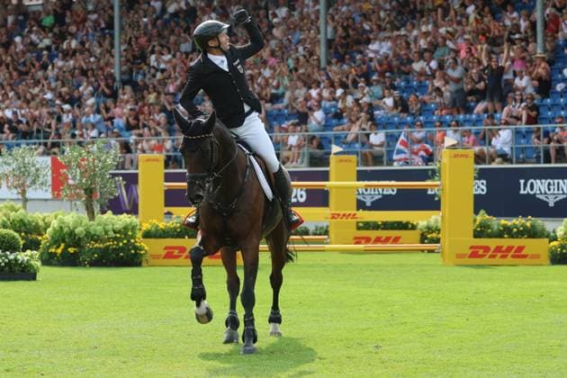 1. Platz, Weltmeister Michael Jung (GER, Deutschland, Germany) mit Pferd fischerChipmunk FRH, Chipmunk FRH, Siegejubel, Jubel, Siegerfaust, Emotion , Vielseitigkeit , FEI Eventing World Championship, WM, Weltmeisterschaft , DHL-Preis, Einzel Mannschaft, AACHEN - FEI World Championships 2026, Weltfest des Pferdesports, Reitsport Weltmeisterschaft 2026, Aachen 2026, Welcome Home 2026, Aachener Soers, 11. bis 23. August 2026, Reitsport, 16.08.2026, Aachen Aachener Soers Deutschland *** 1st place, World Champion Michael Jung GER, Germany, riding fischerChipmunk FRH, Chipmunk FRH, celebration of victory, celebration, victory fist, emotion, eventing, FEI Eventing World Championship, DHL Prize, individual and team, AACHEN FEI World Championships 2026, World Festival of Equestrian Sports, 2026 Equestrian World Championships, Aachen 2026, Welcome Home 2026, Aachen Soers, August 11–23, 2026, Equestrian Sports, August 16, 2026, Aachen Soers, Germany