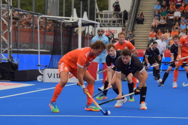 Floris Middendorp (77 Netherlands Hockey Team) during the FIH World Cup game between Netherlands and New Zeeland at Wagener stadion, Amstelveen, Netherlands.  Copyright: xArnexvanxderxBenx xSPPx Sportspressphoto_SPR208837