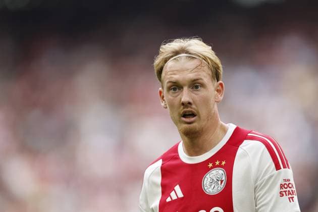 AMSTERDAM - Julian Brandt of AFC Ajax during the Dutch Eredivisie match between AFC Ajax and SC Heerenveen at the Johan Cruijff ArenA on August 16, 2026 in Amsterdam, the Netherlands. MAURICE VAN STEEN ANP Eredivisie 2026-2027 xVIxANPxSportx xMauricexvanxSteenxIVx 565624173 originalFilename: 565624173.jpg