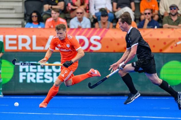 AMSTELVEEN, 16-08-2026, Wagener Stadion, FIH Hockey World Cup 2026 Men, 2026. Koen Bijen and Charlie Morrison during the game Netherlands - New Zealand (men). Netherlands - New Zealand (men)  x205782105x Copyright:
