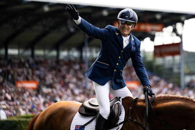 260816 Andrew Hoy of Australia with horse Vassily de Lassos celebrate after competing in the Eventing Show Jumping Final during day 6 of the 2026 FEI World Championships on August 16, 2026 in Aachen. Photo: Emma Wallskog BILDBYRAN kod EW EW0687 ridsport equestrian rid-vm 2026 2026 fei world championships bbeng ridsport-vm fälttävlan eventing jubel *** August 16, 2026: Andrew Hoy of Australia and his horse Vassily de Lassos celebrate after competing in the Eventing Show Jumping Final on Day 6 of the 2026 FEI World Championships on August 16, 2026 in Aachen. Photo by Emma Wallskog. BILDBYRAN code EW EW0687 equestrian sports riding 2026 World Championships 2026 FEI World Championships BBENG equestrian sports World Championships eventing celebration  Copyright: EMMAxWALLSKOG BB260816EW075
