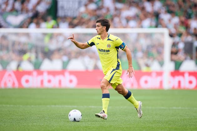 August 16, 2026, Santander, Cantabria, Spain: Gerard Moreno of Villarreal CF in action during the LaLiga EA Sports match between Real Racing Club de Santander and Villarreal CF at Campos de de El Sardinero on August 16, 2026, in Santander, Spain. Real Racing Club De Santander V Villarreal CF - LaLiga EA Sports  - ZUMAa181 20260816_zaa_a181_023 Copyright: xRicardoxLarreinax