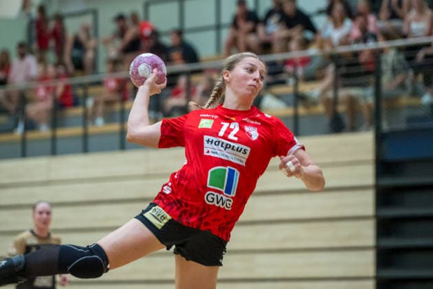 Ilona Kieffer (Halle, 72), SV Union Halle-Neustadt vs. Hazena Kynzvart (Tschechien), Handball Bundesliga Frauen, Testspiel, Saison 2026 27, 16.08.2026 Halle SWH Arena Sachsen-Anhalt Deutschland *** Ilona Kieffer Halle, 72, SV Union Halle Neustadt vs. Hazena Kynzvart (Czech Republic), Women s Handball Bundesliga, Friendly Match, 2026–27 Season, August 16, 2026, Halle SWH Arena, Saxony-Anhalt, Germany