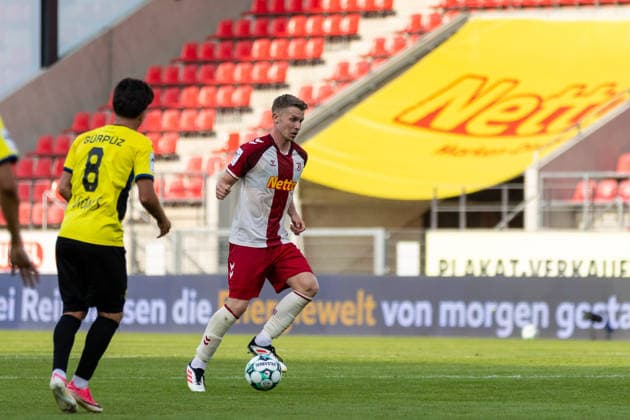 16.08.2026, Fussball, GER, Saison, 3.Liga, Saision 2026 2027, 02. Spieltag, SSV Jahn Regensburg - 1.FC Saarbrücken Erik Majetschak (SSV Jahn Regensburg) DFL REGULATIONS PROHIBIT ANY USE OF PHOTOGRAPHS AS IMAGE SEQUENCES AND OR QUASI-VIDEO. *** August 16, 2026, Soccer, GER, Season, 3rd Division, 2026–2027 Season, Matchday 2, SSV Jahn Regensburg vs. 1. FC Saarbrücken, Erik Majetschak, SSV Jahn Regensburg. DFL regulations prohibit any use of photographs as image sequences and or quasi-video.