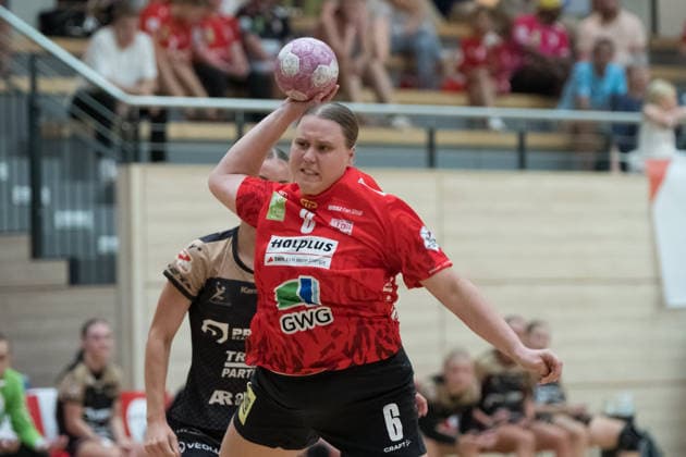 Valerie Smits (Halle, 6), SV Union Halle-Neustadt vs. Hazena Kynzvart (Tschechien), Handball Bundesliga Frauen, Testspiel, Saison 2026 27, 16.08.2026 Halle SWH Arena Sachsen-Anhalt Deutschland *** Valerie Smits Halle, 6, SV Union Halle Neustadt vs. Hazena Kynzvart (Czech Republic), Women s Handball Bundesliga, Friendly Match, 2026–27 Season, August 16, 2026, Halle SWH Arena, Saxony-Anhalt, Germany