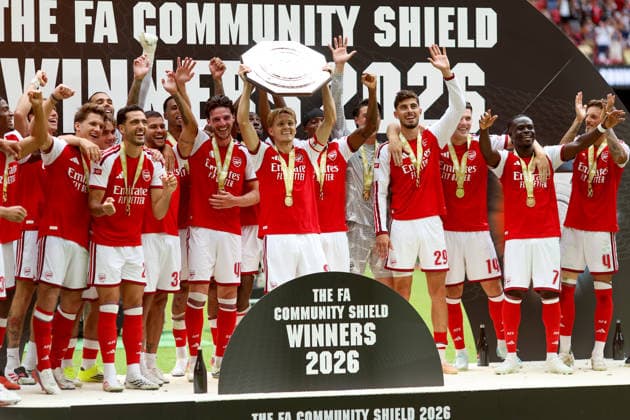 Arsenal v Manchester City - 2026 FA Community Shield Christos Tzolis, Max Dowman, David Raya, Mikel Merino, Bruno Guimaraes, Gabriel Magalhaes, Declan Rice, Eberechi Eze, Martin Odegaard Noni Madueke, Kai Havertz, Viktor Gyokeres, Bukayo Saka, and Ben White of Arsenal celebrate with trophy after winning the 2026 FA Community Shield match between Arsenal and Manchester City at Principality Stadium on August 16, 2026 in Cardiff, Wales. Cardiff Principality Stadium Wales United Kingdom Copyright: xAllstarxPicturexLibraryxLtdx