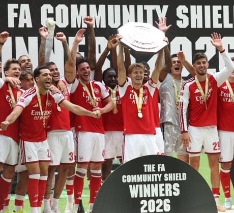 Arsenal v Manchester City - 2026 FA Community Shield Christos Tzolis, Max Dowman, David Raya, Mikel Merino, Bruno Guimaraes, Gabriel Magalhaes, Declan Rice, Eberechi Eze, Martin Odegaard Noni Madueke and Kai Havertz of Arsenal celebrate with trophy after winning the 2026 FA Community Shield match between Arsenal and Manchester City at Principality Stadium on August 16, 2026 in Cardiff, Wales. Cardiff Principality Stadium Wales United Kingdom Copyright: xAllstarxPicturexLibraryxLtdx