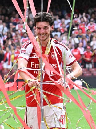 CARDIFF, WALES - AUGUST 16: Declan Rice of Arsenal celebrates after the 2026 FA Community Shield match between Arsenal and Manchester City at Principality Stadium on August 16, 2026 in Cardiff, Wales.  Copyright: xMBxMediax