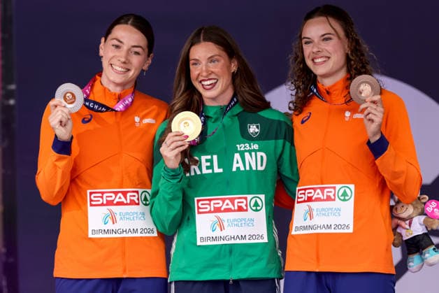 2026 European Athletics Championships, Alexander Stadium, Birmingham, England 16 8 2026 Women™s Heptathlon Medal Ceremony Ireland™s Kate O™Connor celebrates with fellow medalists Sofie Dokter and Emma Oosterwegel of the Netherlands Kate O™Connor celebrates with fellow medalists Sofie Dokter and Emma Oosterwegel 16 8 2026  Copyright: xx 0U6A8369