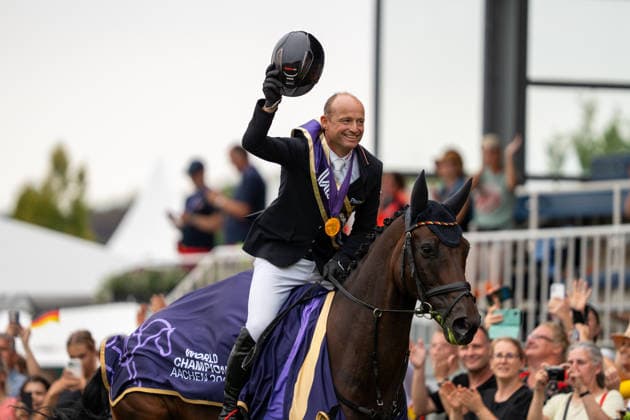 Michael Jung gewinnt Gold auf fischerChipmunk FRH in der Einzelwertung (Eventing, Vielseitigkeit) FEI World Championships Aachen 2026, Eventing Jumping, 16.08.2026 FEI World Championships Aachen 2026, Eventing Jumping, 16.08.2026 Aachen *** Michael Jung Wins Gold on fischerChipmunk FRH in the Individual Eventing Competition, FEI World Championships Aachen 2026, Eventing Jumping, August 16, 2026, FEI World Championships Aachen 2026, Eventing Jumping, August 16, 2026, Aachen Copyright: xEibner-Pressefoto J.xDerondeaux EP_JDU