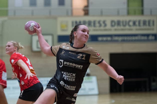 Tereza Michalcova (Kynzvart, 21), SV Union Halle-Neustadt vs. Hazena Kynzvart (Tschechien), Handball Bundesliga Frauen, Testspiel, Saison 2026 27, 16.08.2026 Halle SWH Arena Sachsen-Anhalt Deutschland *** Tereza Michalcova Kynzvart, 21, SV Union Halle Neustadt vs. Hazena Kynzvart (Czech Republic), Women s Handball Bundesliga, Friendly Match, 2026–27 Season, August 16, 2026, Halle SWH Arena, Saxony-Anhalt, Germany