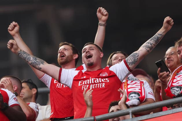 Arsenal v Manchester City FA Community Shield Supporters of Arsenal sing during the FA Community Shield match between Arsenal and Manchester City at the Principality Stadium, Cardiff 16 08 2026 UK Newspapers OUT Copyright: xKaraxThomasx FIL-23790-0076