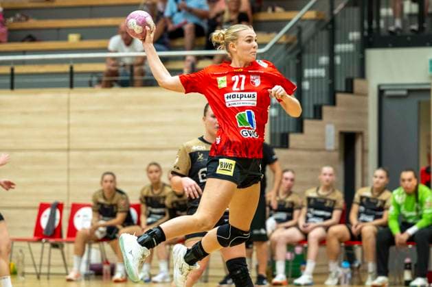 Handball Bundesliga Frauen, Saison 2026 2027 SV Union Halle-Neustadt vs.Hazena Kynzvart Testspiel Halle, Deutschland 16.August 2026: Im Bild:Lynn Holtmann (Halle) Halle Saale SWH Arena Sachsen-Anhalt Deutschland *** Women s Handball Bundesliga, 2026–2027 Season: SV Union Halle Neustadt vs. Hazena Kynzvart, Friendly Match, Halle, Germany, August 16, 2026. Pictured: Lynn Holtmann, Halle, Halle-Saale, SWH Arena, Saxony-Anhalt, Germany