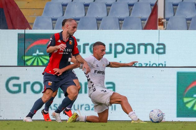 GenoaÕs Mario Mitaj fights for the ball during the Italian Cup soccer match between Genoa and Ascoli at the Luigi Ferraris Stadium in Genoa, Italy - Sunday, August 16, 2026. - Soccer .  Copyright: xTanoxPecoraro LaPressex