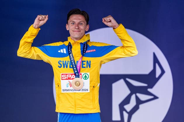 260816 Andreas Almgren of Sweden at the medal ceremony after winning men s 10 000 meter during day 7 of the 2026 European Athletics Championships on August 16, 2026 in Birmingham. Photo: Mathias Bergeld BILDBYRAN kod MB MT1072 friidrott athletics friidrett friidrotts-em em friidretts-em 2026 european athletics championships 7 bbeng *** August 16, 2026: Andreas Almgren of Sweden at the medal ceremony after winning the men’s 10,000-meter race on Day 7 of the 2026 European Athletics Championships on August 16, 2026 in Birmingham. Photo by Mathias Bergeld, BILDBYRAN, code MB MT1072. track and field, athletics, friidrett, friidrotts EM, 2026 European Athletics Championships, Day 7, BBENG  Copyright: MATHIASxBERGELD BB260816MB073