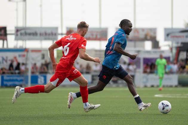 KERZERS, FRIBOURG, SWITZERLAND - AUGUST 16: Aurel Gutknecht of FC Kerzers challenges Josias Lukembila of FC Sion during the Swiss Cup first round match between FC Kerzers and FC Sion at Stadion Erli on August 16, 2026 in Kerzers, Fribourg, Switzerland.  Copyright: xLivioxBaeriswylx xSPPx Sportspressphoto_SPR209025