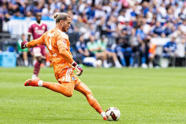 Testspiel: FC Schalke 04 - Real Madrid; 16.08.2026 Loris Karius (FC Schalke 04, 1) Testspiel: FC Schalke 04 - Real Madrid; Veltins-Arena, Gelsenkirchen; 16.08.2026 *** Friendly Match: FC Schalke 04 vs. Real Madrid, August 16, 2026; Loris Karius, FC Schalke 04; 1 Friendly Match: FC Schalke 04 vs. Real Madrid, Veltins Arena, Gelsenkirchen, August 16, 2026 Copyright: xBEAUTIFULxSPORTS Buriakovx