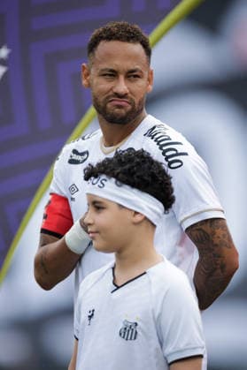 Soccer - Brasileirao 2026 - Vasco Da Gama v Santos RIO DE JANEIRO, BRAZIL - AUGUST 16: NEYMAR of Santos looks on prior to the match between Vasco Da Gama and Santos as part of Brasileirao 2026 at Sao Januario Stadium on August 16, 2026 in Rio de Janeiro, Brazil. Rio de Janeiro Sao Januario Stadium Brazil Copyright: xRuanoxCarneiroxRuanoxCarneirox