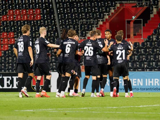 Torjubel zum 1:3 für Viktoria Koeln GER, Fussball, VfB Stuttgart II vs. Viktoria Koeln, 3. Liga, 2. Spieltag, Saison 2026 2027, 16.08.2026 GER, Fussball, VfB Stuttgart II vs. Viktoria Koeln, 3. Liga, 2. Spieltag, Saison 2026 2027, 16.08.2026 Aspach *** Goal celebration for the 1-3 score in favor of Viktoria Cologne GER, Soccer, VfB Stuttgart II vs. Viktoria Cologne, 3rd Division, Matchday 2, 2026–2027 Season, August 16, 2026 GER, Soccer, VfB Stuttgart II vs. Viktoria Cologne, 3. Liga, Matchday 2, 2026–2027 season, August 16, 2026 Aspach Copyright: xCarstenxSchweringx EP_CSG
