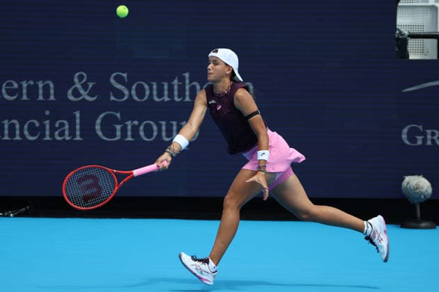 August 16, 2026, Mason, Oh, USA: Cincinnati Open Tennis 2026 - Emiliana Arango hits a ball against Iga Swiatek. 2026 08 16. ZUMAPress Mason USA - ZUMAn24_ 20260816_zaf_n24_115 Copyright: xWallyxNellx