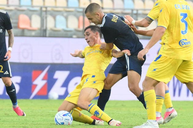 SOCCER - Coppa Italia - Frosinone Calcio vs. SS Juve Stabia Photo by IPA ABACAPRESS.COM87549855 - Illias Koutsoupias of Frosinone Calcio battles for the ball with Patrizio Masini of Frosinone Calcio during the Coppa Italia Freccia Rossa match between Frosinone Calcio and SS Juve Stabia at Benito Stirpe Stadium Frosinone Italy  Copyright: xIPAxSport ABACAx