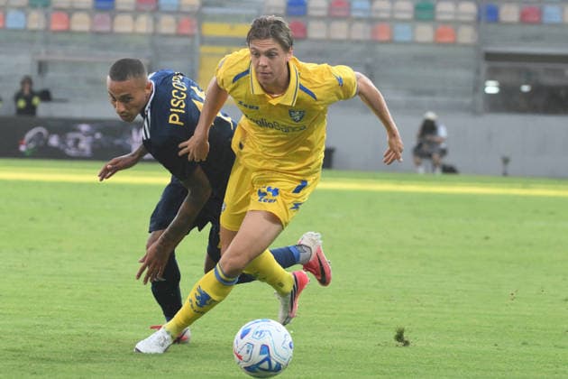 SOCCER - Coppa Italia - Frosinone Calcio vs. SS Juve Stabia Photo by IPA ABACAPRESS.COM87549867 - Alessio Zerbin of Frosinone Calcio in action during the Coppa Italia Freccia Rossa match between Frosinone Calcio and SS Juve Stabia at Benito Stirpe Stadium Frosinone Italy  Copyright: xIPAxSport ABACAx
