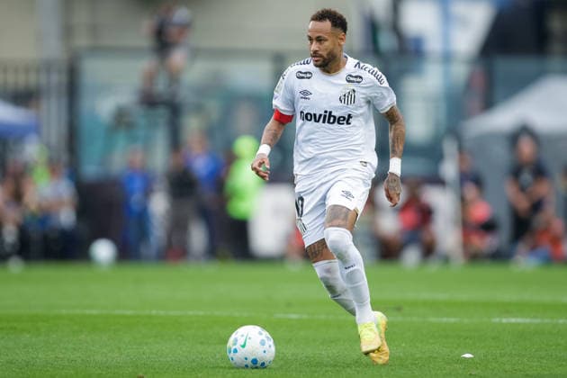 Soccer - Brasileirao 2026 - Vasco Da Gama v Santos RIO DE JANEIRO, BRAZIL - AUGUST 16: NEYMAR of Santos controls the ball during the match between Vasco Da Gama and Santos as part of Brasileirao 2026 at Sao Januario Stadium on August 16, 2026 in Rio de Janeiro, Brazil. Rio de Janeiro Sao Januario Stadium Brazil Copyright: xRuanoxCarneiroxRuanoxCarneirox