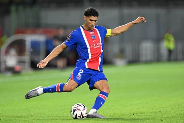 260816 RC Lens vs PSG Achraf Hakimi (2) of PSG pictured during the French season 2026 - 2027 Trophee des champions - supercup game between Racing Club De Lens and Paris Saint-Germain on August 16 , 2026 in Lens, France. (Photo by David Catry sportpix) Lens Stade Bollaert Delelis Hauts de France France  Copyright: xsportpixxDavidxCatryx