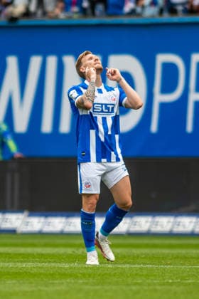 Rostock, Deutschland 16. August 2026: 3. Liga - 2026 2027 - Sp. 2 - FC Hansa Rostock gegen SV Waldhof Mannheim Im Bild: Andreas Voglsammer (Hansa Rostock) jubelt nach seinem Tor zum 1:2 *** Rostock, Germany, August 16, 2026; 3. Liga 2026–2027, Matchday 2: FC Hansa Rostock vs. SV Waldhof Mannheim. Pictured: Andreas Voglsammer of Hansa Rostock celebrates after scoring the goal that made the score 1–2. Copyright: xFotostandx xVoelkerx