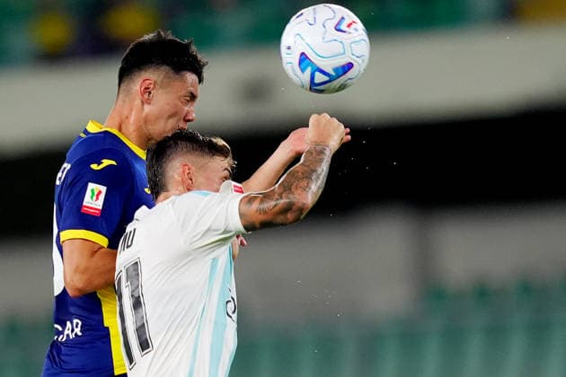 Verona s Tobias Slotsager fights for the ball with Entella s Bernat Guiu Vilanova during Frecciarossa Italian Cup 2026 2027 soccer match between Hellas Verona and Entella at the Bentegodi Stadium in Verona, north Italy - Sunday August 16, 2026. - Soccer .  Copyright: xSpada LaPressex