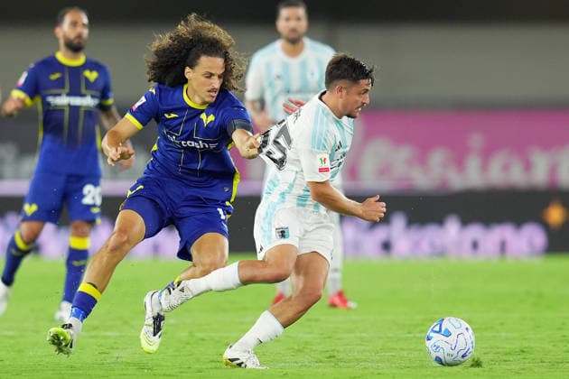 Verona s Leorat Bega fights for the ball with Entella s Lucas Felippe during Frecciarossa Italian Cup 2026 2027 soccer match between Hellas Verona and Entella at the Bentegodi Stadium in Verona, north Italy - Sunday August 16, 2026. - Soccer .  Copyright: xSpada LaPressex