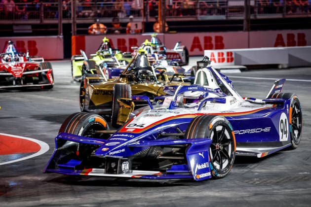 2026 FORMULA E LONDON ePRIX 94 WEHRLEIN Pascal (ger), Porsche Formula E Team, Porsche 99X Electric, action during the London ePrix, 16th and 17th round of the 2025-26 ABB FIA Formula E World Championship, WM, Weltmeisterschaft on the ExCel London Circuit from August 14 to 16, 2026 in London, United Kingdom - LondonUnited Kingdom  Copyright: xPauloxMariax