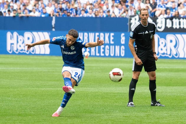 Adil AOUCHICHE (GE) Aktion, Einzelaktion Fussball Freundschaftsspiel FC Schalke 04 - Real Madrid 0-3 am 16.08.2026 in der Veltins-Arena Gelsenkirchen Deutschland. DFL regulations prohibit any use of photographs as image sequences and or quasi-video Â *** Adil AOUCHICHE Individual Play, Soccer Friendly Match: FC Schalke 04 vs. Real Madrid 0–3 on August 16, 2026, at the Veltins Arena in Gelsenkirchen, Germany. DFL regulations prohibit any use of photographs as image sequences and or quasi-video.