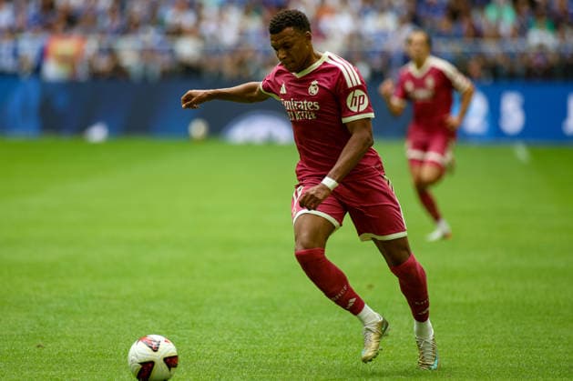 16.08.2026, GER, Fussball, Herren, Testspiel, Saison 2026 2027, FC Schalke 04 - Real Madrid CF Kylian MbappÃ (RMA) in Aktion am Ball, Einzelaktion *** August 16, 2026, GER, Soccer, Men s, Friendly, 2026–2027 Season, FC Schalke 04 vs. Real Madrid CF, Kylian Mbappé (RMA) in action with the ball, individual play Copyright: xSvenxHanischx