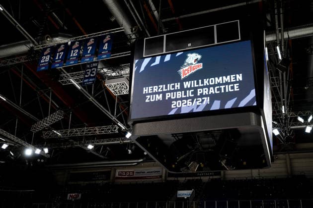 16.08.2026 - Eishockey - Saison 2026 2027 - Penny DEL - Public Practice der Nürnberg Ice Tigers Icetigers - ThHa - xthxhax - Videowürfel Public Practice *** August 16, 2026 Ice Hockey Season 2026–2027 Penny DEL Nuremberg Ice Tigers Public Practice Icetigers ThHa xthxhax Video Cube Public Practice