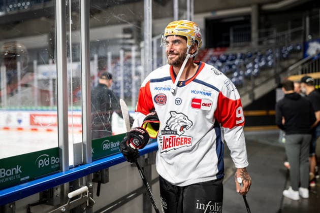 16.08.2026 - Eishockey - Saison 2026 2027 - Penny DEL - Public Practice der Nürnberg Ice Tigers Icetigers - ThHa - xthxhax - Constantin Braun (90, Nürnberg Ice Tigers, NIT ) *** August 16, 2026, 2026–2027 Ice Hockey Season, Penny DEL, Nuremberg Ice Tigers Public Practice, Icetigers ThHa xthxhax, Constantin Braun 90, Nuremberg Ice Tigers, NIT