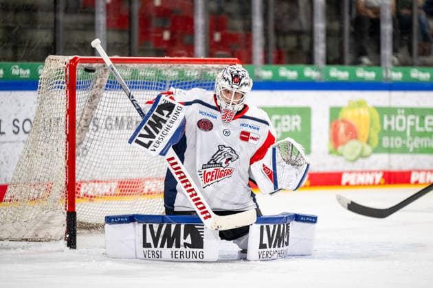 16.08.2026 - Eishockey - Saison 2026 2027 - Penny DEL - Public Practice der Nürnberg Ice Tigers Icetigers - ThHa - xthxhax - Luis Janett (35, Nürnberg Ice Tigers, NIT ) *** August 16, 2026, 2026–2027 Ice Hockey Season, Penny DEL, Nuremberg Ice Tigers Public Practice, Icetigers ThHa xthxhax, Luis Janett 35, Nuremberg Ice Tigers, NIT