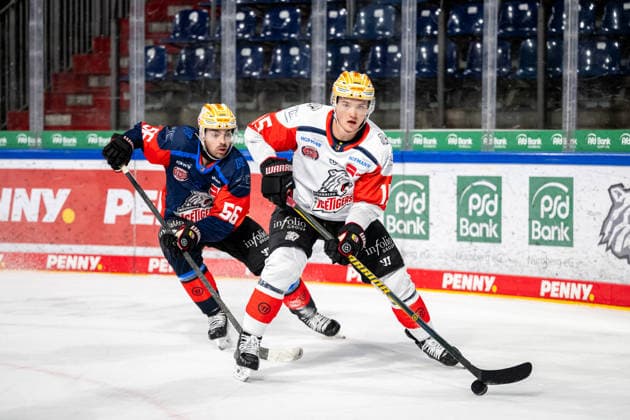 16.08.2026 - Eishockey - Saison 2026 2027 - Penny DEL - Public Practice der Nürnberg Ice Tigers Icetigers - ThHa - xthxhax - Nikolaus Heigl (15, Nürnberg Ice Tigers, NIT ) Jackson Cates (26, Nürnberg Ice Tigers, NIT ) *** August 16, 2026, 2026–2027 Ice Hockey Season, Penny DEL, Nuremberg Ice Tigers Public Practice, Icetigers ThHa xthxhax, Nikolaus Heigl 15, Nuremberg Ice Tigers, NIT, Jackson Cates 26, Nuremberg Ice Tigers, NIT