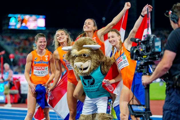BIRMINGHAM, GREAT BRITAIN - AUGUST 16, 2026 : Myrte VAN DER SCHOOT (NED Netherlands), Lieke KLAVER (NED Netherlands), Eveline SAALBERG (NED Netherlands) and Femke BROEDERS-BOL (NED Netherlands) competing in the 4x400m relay during the European Athletics Championships at Alexander Stadium on August 16, 2026 in Birmingham, Great Britain. Great Britain Copyright: xLeahxKohringx