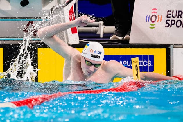 Nikita Sheremet of Ukraine celebrates after winning the gold medal in the Men™s 50m Freestyle Final during the European Aquatics Championships at the Olympic Aquatic Center in Paris (France), August 16, 2026. Giorgio Scala DBM - Deepbluemedia Insidefoto