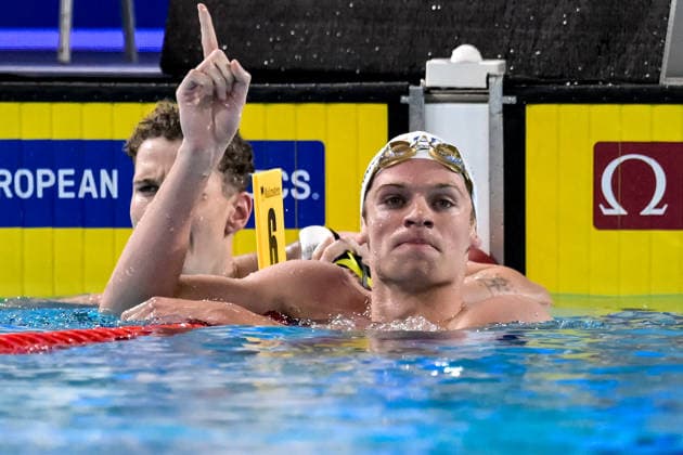Leon Marchand of France celebrates after winning the gold medal in the swimming 400m Freestyle Men Final during the European Aquatics Championships at the Olympic Aquatic Center in Paris (France), August 16, 2026. Giorgio Scala DBM - Deepbluemedia Insidefoto