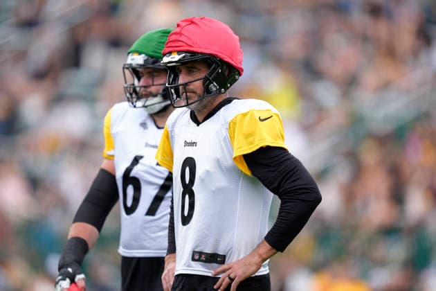 August 16, 2026, Latrobe, Pa, USA: August 16, 2026: Aaron Rodgers 8 during the Pittsburgh Steelers Training Camp at Saint Vincent College in Latrobe PA. Latrobe USA - ZUMAa234 20260816_zsa_a234_002 Copyright: xAMGx