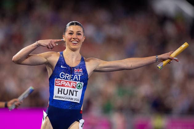 Amy Hunt of Great Britain and Northern Ireland crosses the line to win the mixed 4x100m relay at Alexander Stadium in Birmingham, England (Sean Walsh Sports Press Photo)  Copyright: xSeanxWalshx Sportspressphoto_SPR209839