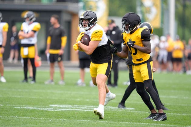 August 16, 2026, Latrobe, Pa, USA: August 16, 2026: Robert Tonyan 83 during the Pittsburgh Steelers Training Camp at Saint Vincent College in Latrobe PA. NFL, American Football Herren, USA 2026: Steelers Training Camp AUG 16  - ZUMAa234 20260816_zsa_a234_016 Copyright: xAMGx