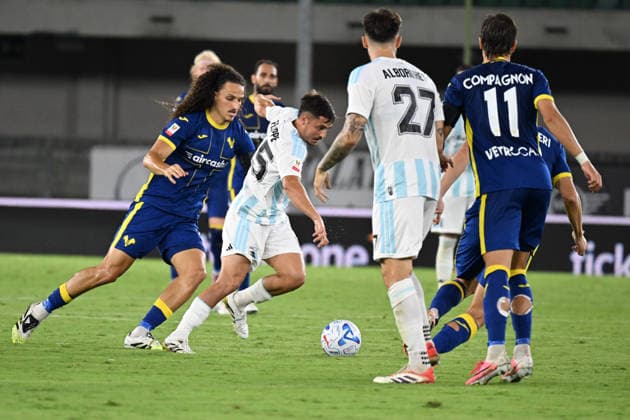 Hellas Verona v Virtus Entella - Coppa Italia Leorat Bega of Hellas Verona FC during the soccer match between Hellas Verona FC and Virtus Entella Chiavari, leg of 32 of Frecciarossa Italian Cup 2026 2027 at Marcantonio Bentegodi Stadium in Verona, Italy, on August 16, 2026. Verona Italy Italy  Copyright: xRobertoxTommasinix originalFilename:tommasini-hellasve260816_npR86.jpg